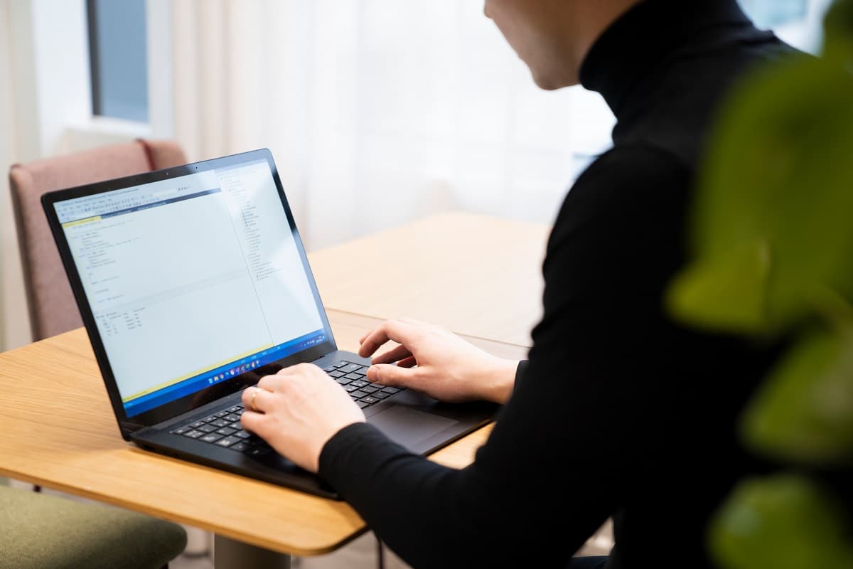 Power BI kehitys - Raportointi ja analytiikka